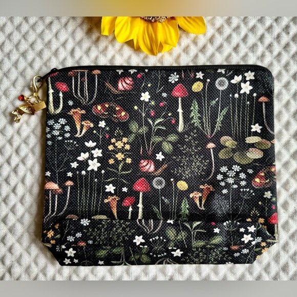 New Mushroom Core Flowers Snail Dandelion Botanical Makeup Tech Pencil Bag - 9” - Picture 12 of 12